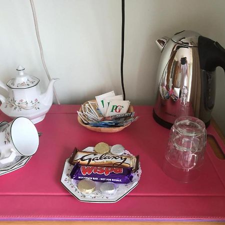Room In Guest Room - Orchard Manor, Fore Street, Probus, Cornwall Truro Ngoại thất bức ảnh